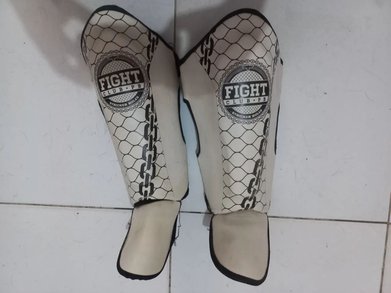 Caneleira de kickboxing