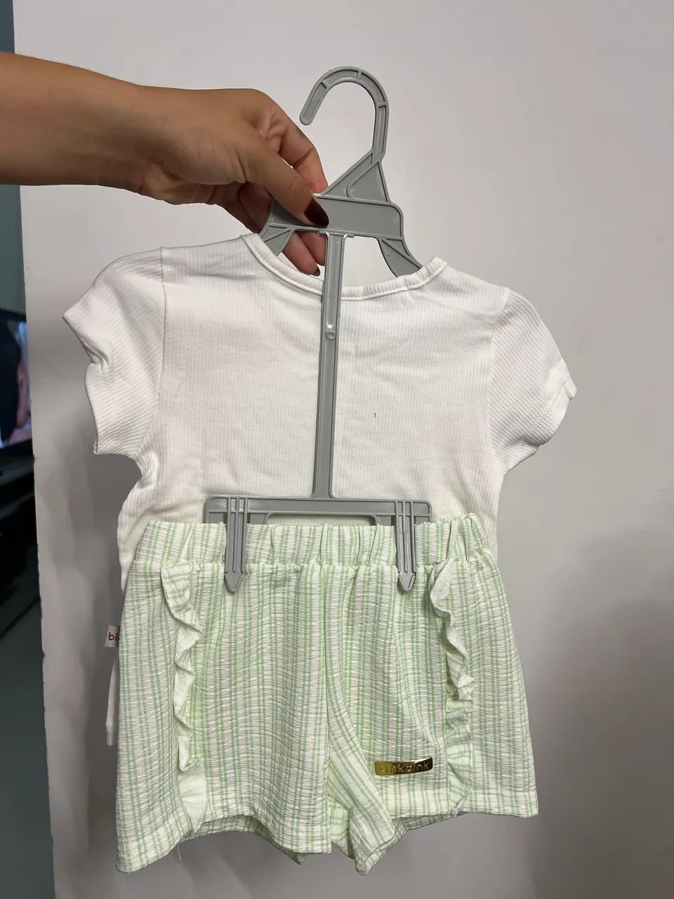 190,00 Cabides para conjuntos infantis R$ 190,00 - Foto 2