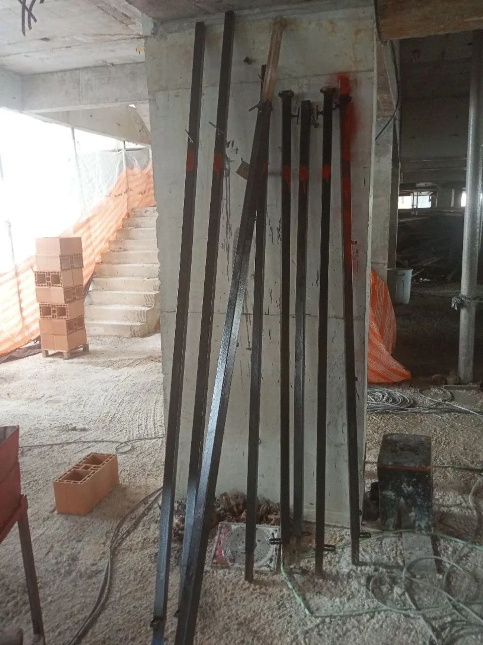 Só Hoje vendo cantilhão de alvenaria 