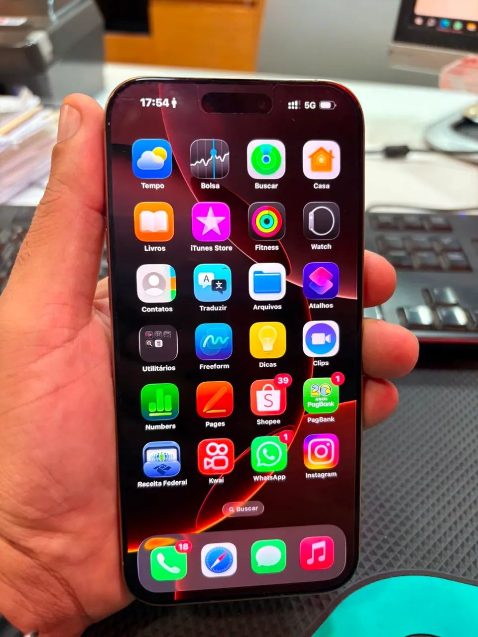 iPhone 16 pro max 256 desert titaniun  - Foto 2