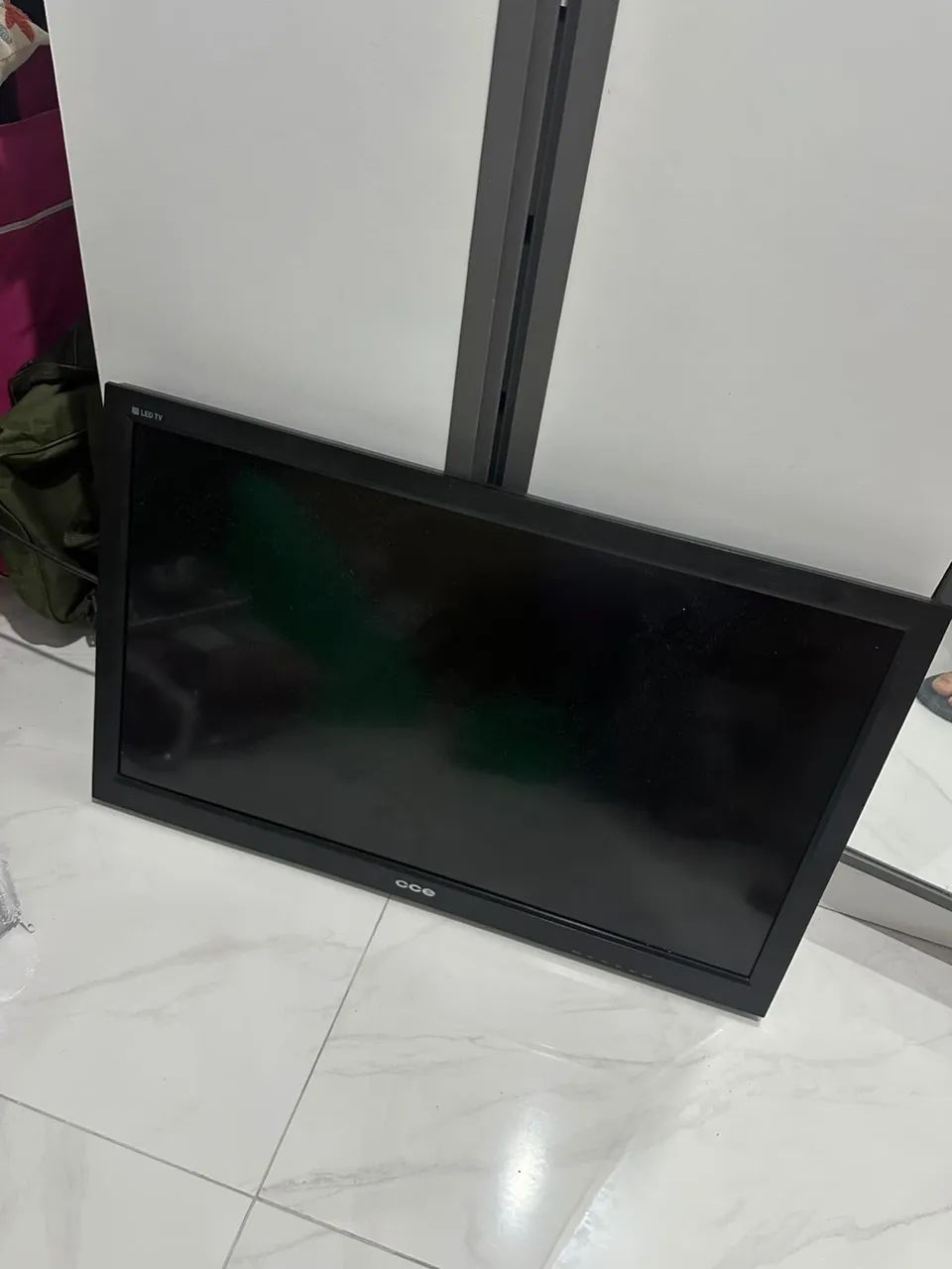 TV 32 CCE  - Foto 3