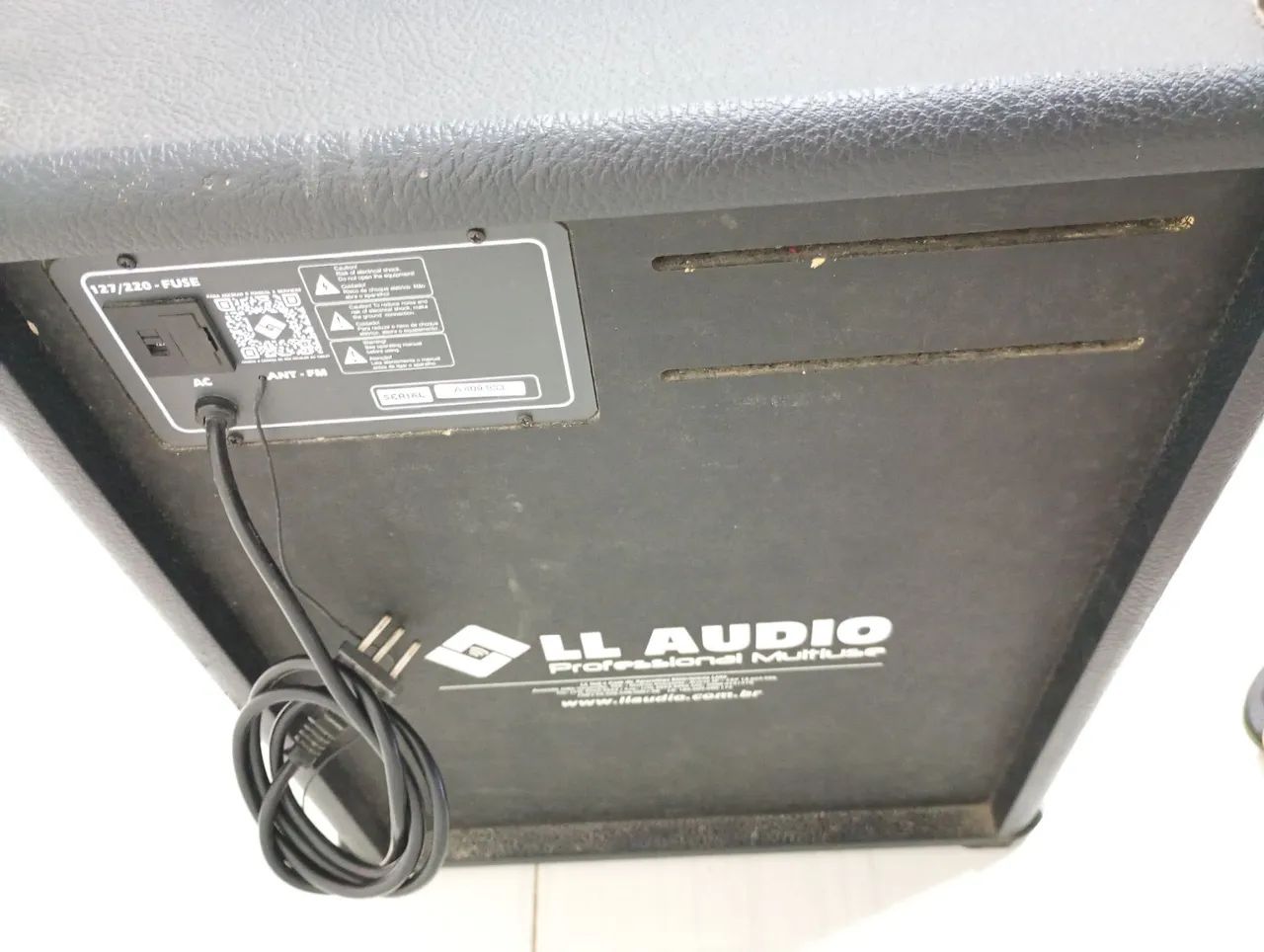 Caixa de som LL Áudio trx 12 Bluetooth auto falante de 12 polegadas... - Foto 4