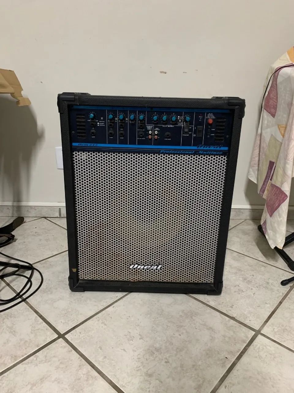 Caixa Amplificada Oneal OCM812 Revisada - R$690 (Mais Potente