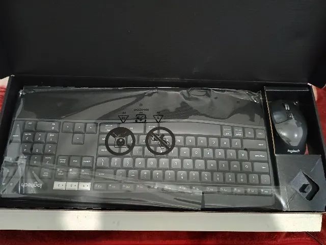 MK850 Logitech - KIT Teclado e Mouse Profissional 4 em 1 - Conectividade Total - Foto 2