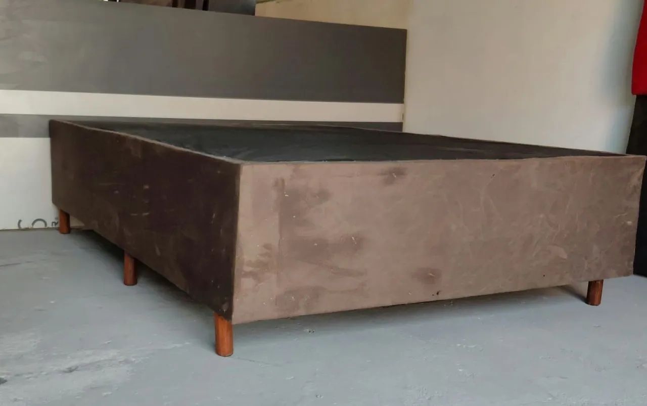 Base para Cama Box Casal com Pés de Madeira Maciça - Nova - Foto 4