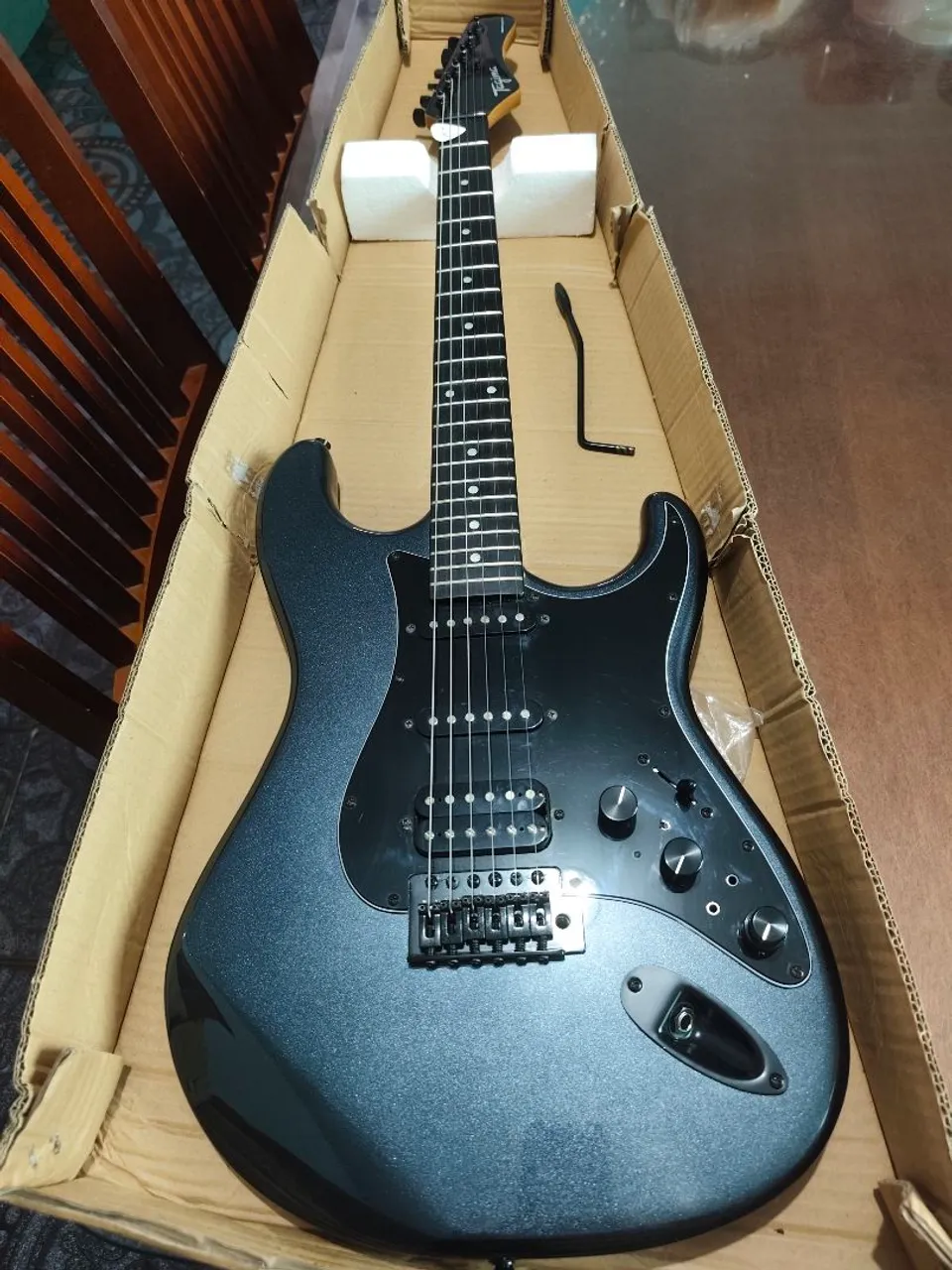 Guitarra Yamaha EG 112 - Instrumentos musicais - Jorge Teixeira