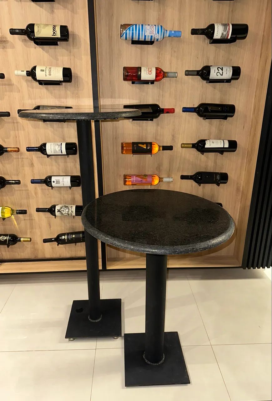 Mesas / Bistros - pé de ferro e tampo de pedra - Foto 2