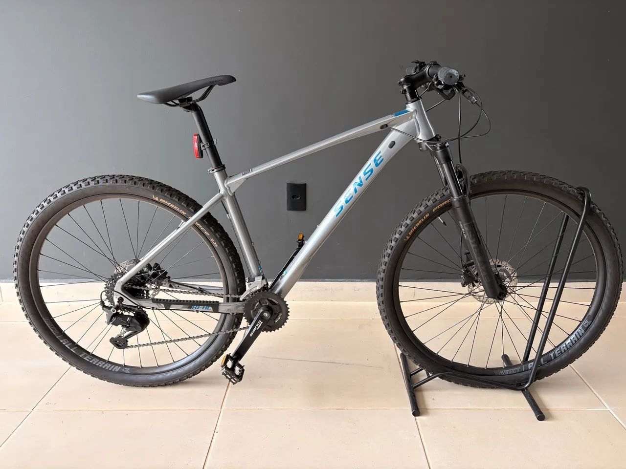 Bicicleta sense react pro 2 meses de uso  - Foto 4