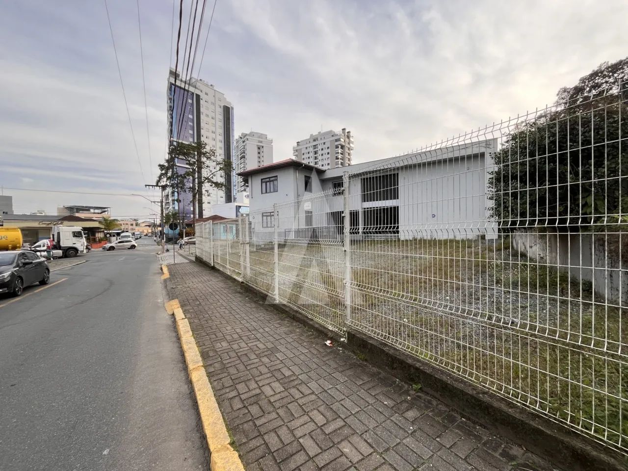 Imóvel comercial no Centro com 478 m² e 20 vagas de garagem. - Foto 5