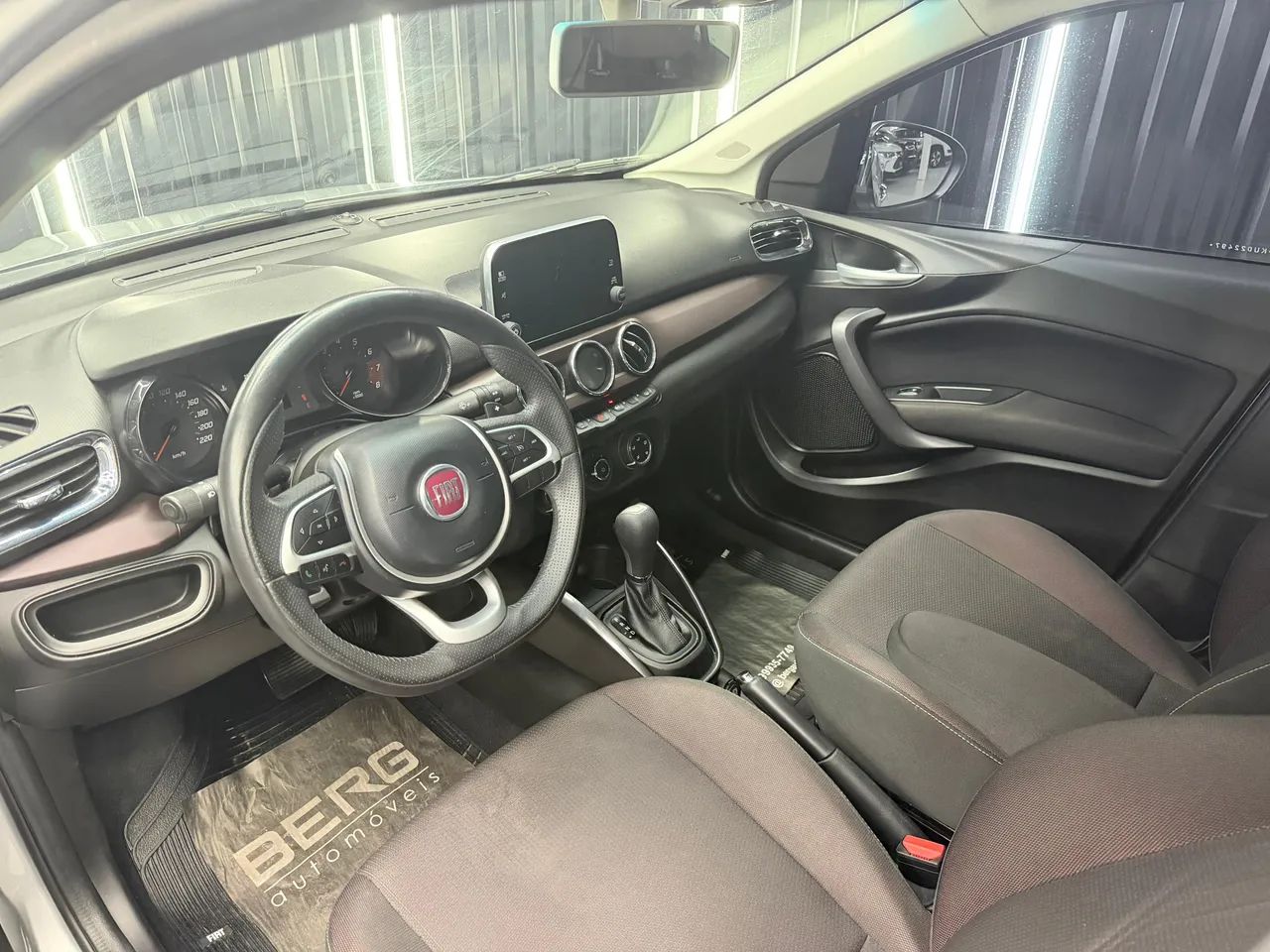 Fiat Cronos Precision 1.8 16V Flex Aut. 2019 - Foto 5