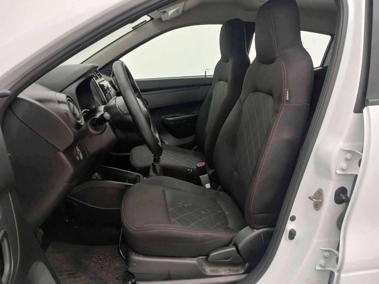 Renault Kwid 1.0 Zen, foto 16 de 18