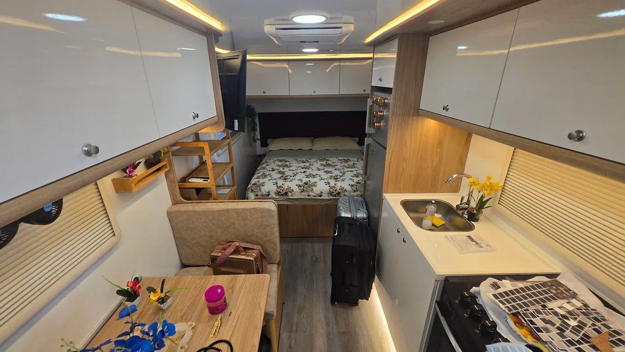 Trailer Super Moderno E Confortável, Com Cama Queen Size - Foto 9