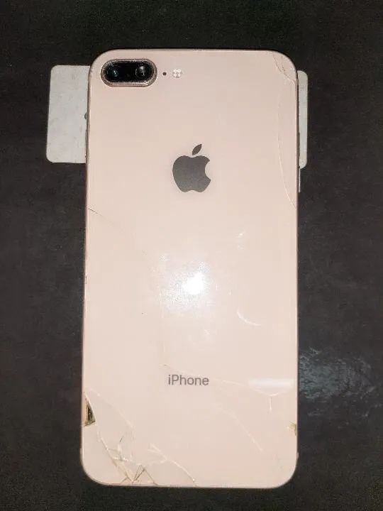IPHONE 8 PLUS COM AVARIAS - Foto 2