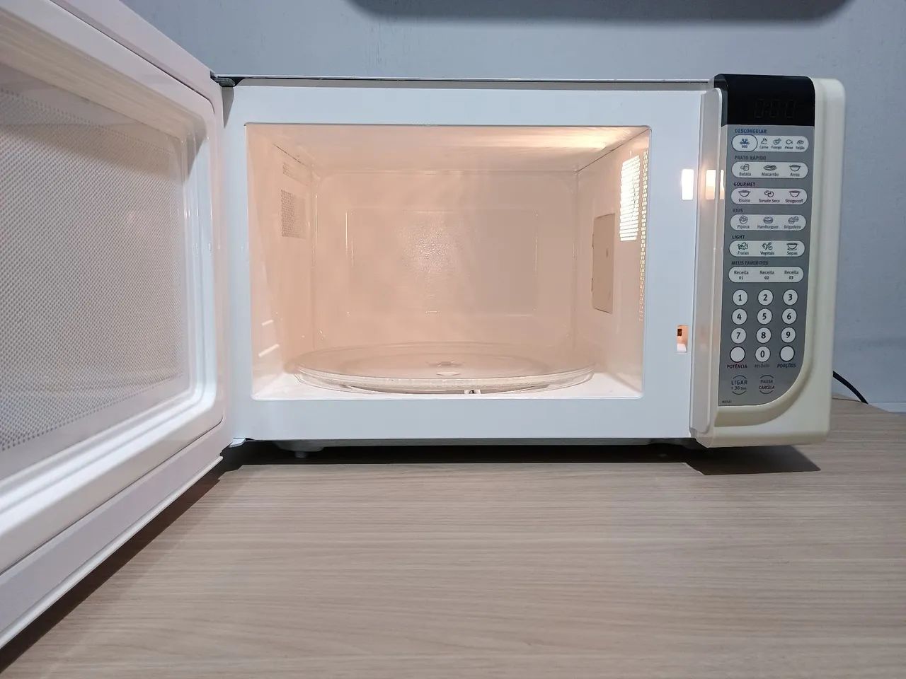 Microondas Eletrolux 31L - Foto 5