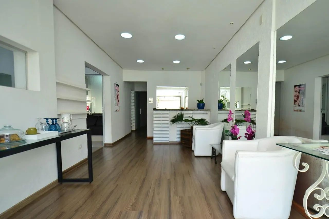 Casa à Venda - Esplanada, 4 Quartos, 300 m2 - Foto 2