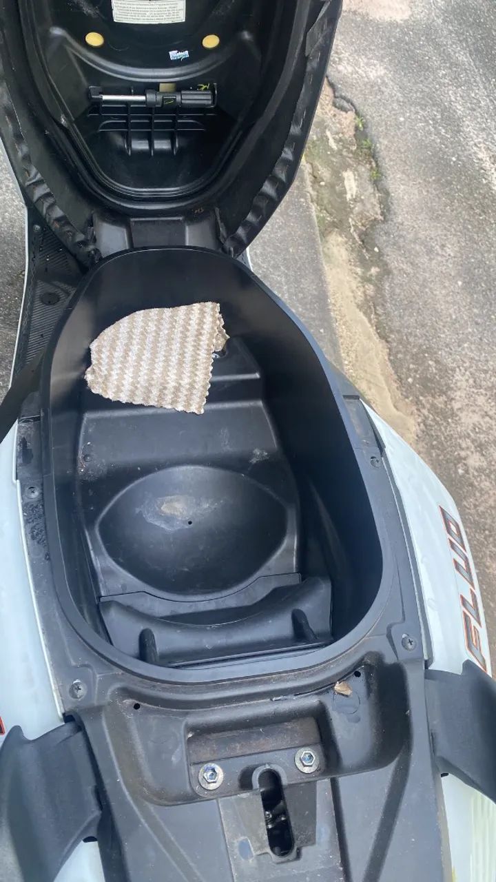 YAMAHAA FLUO 2024  - Foto 4