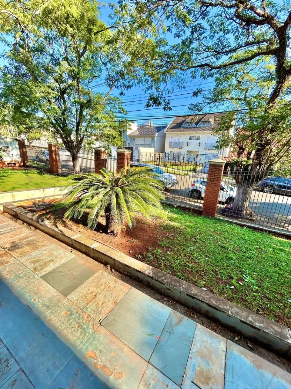 Sobrado super espaçoso e com localização privilegiadíssima - Zona 05 - Foto 4