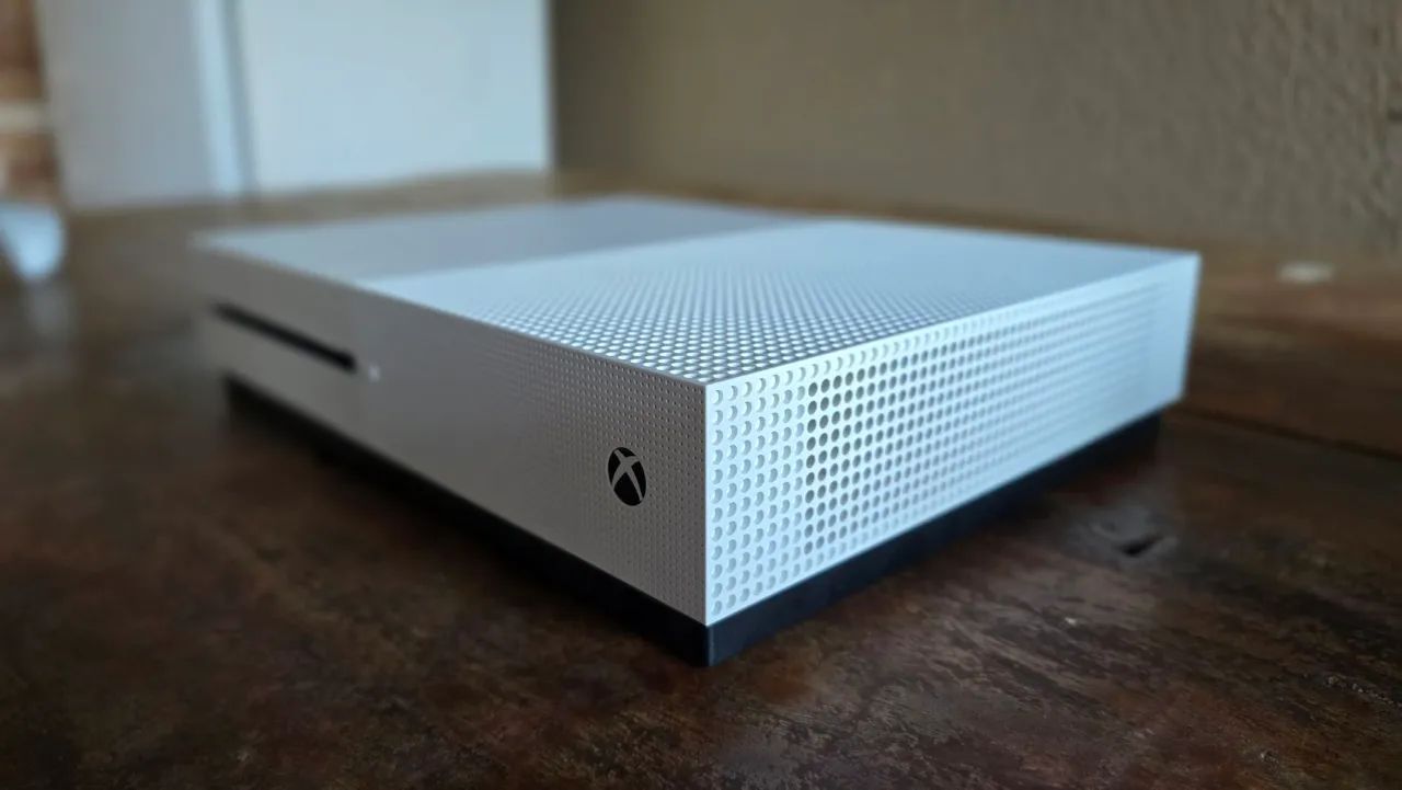 XBOX One S 1TB - Foto 4