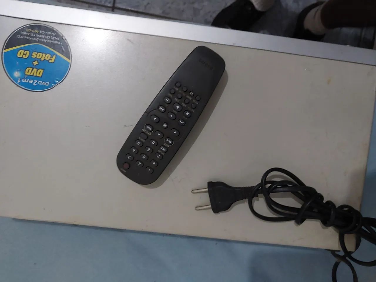 DVD PHILIPS FUNCIONANDO COM A PORTA AGARRANDO   - Foto 3