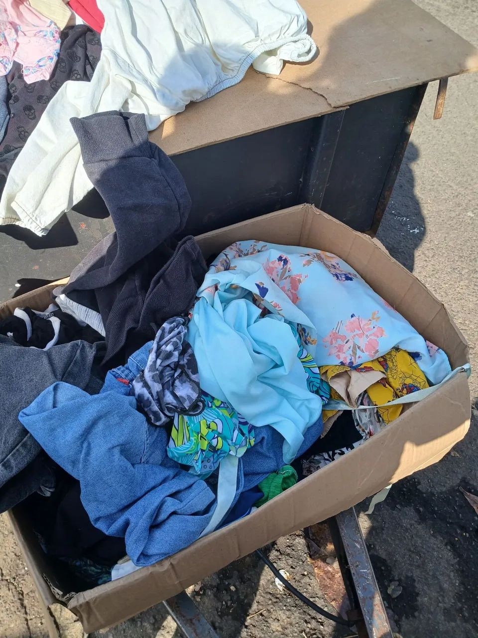 Lote de roupas  - Foto 2