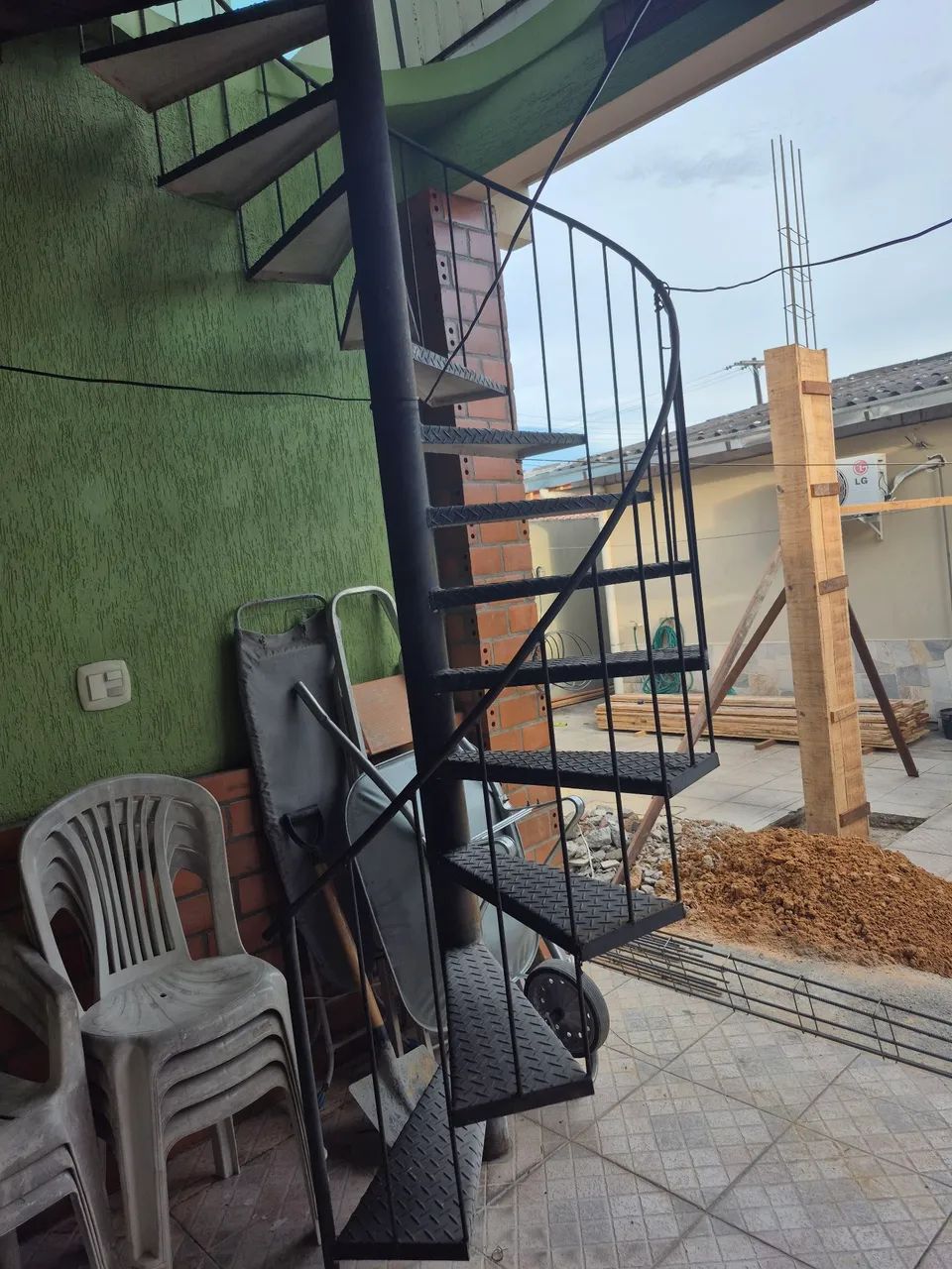Escada caracol - Foto 2