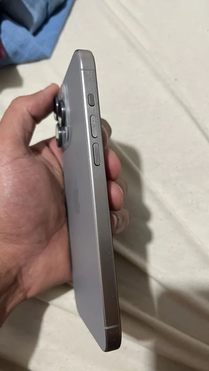 iPhone 15 pro Max  - Foto 2