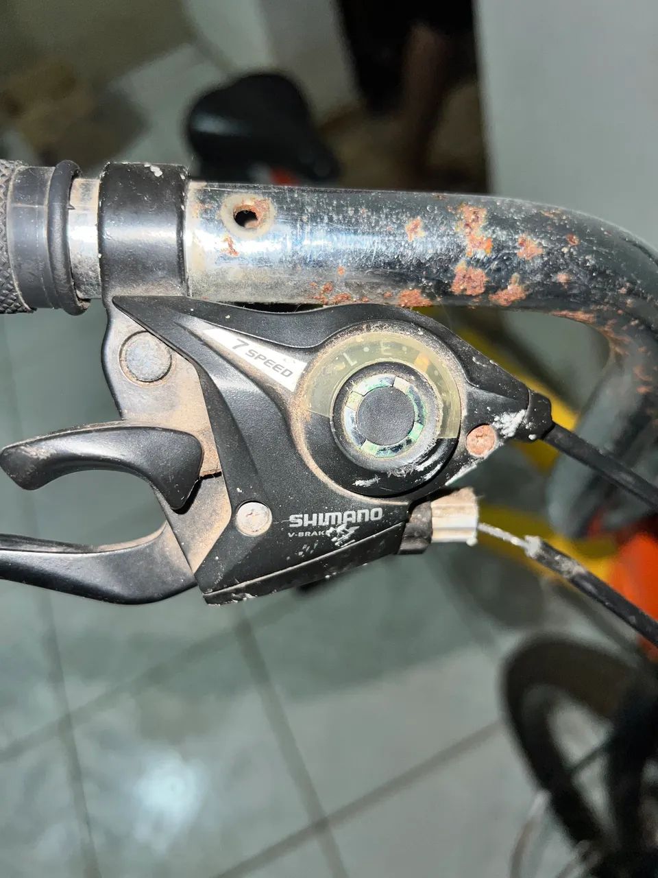  Bicicleta aro 26 com marchas - precisa de revisão - Foto 2
