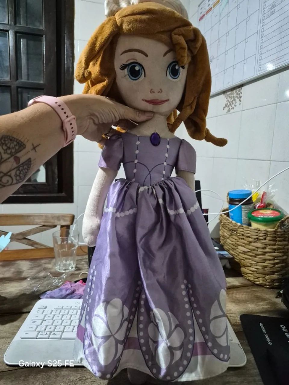 Boneca Princesa Sofia de pano importada 64cm