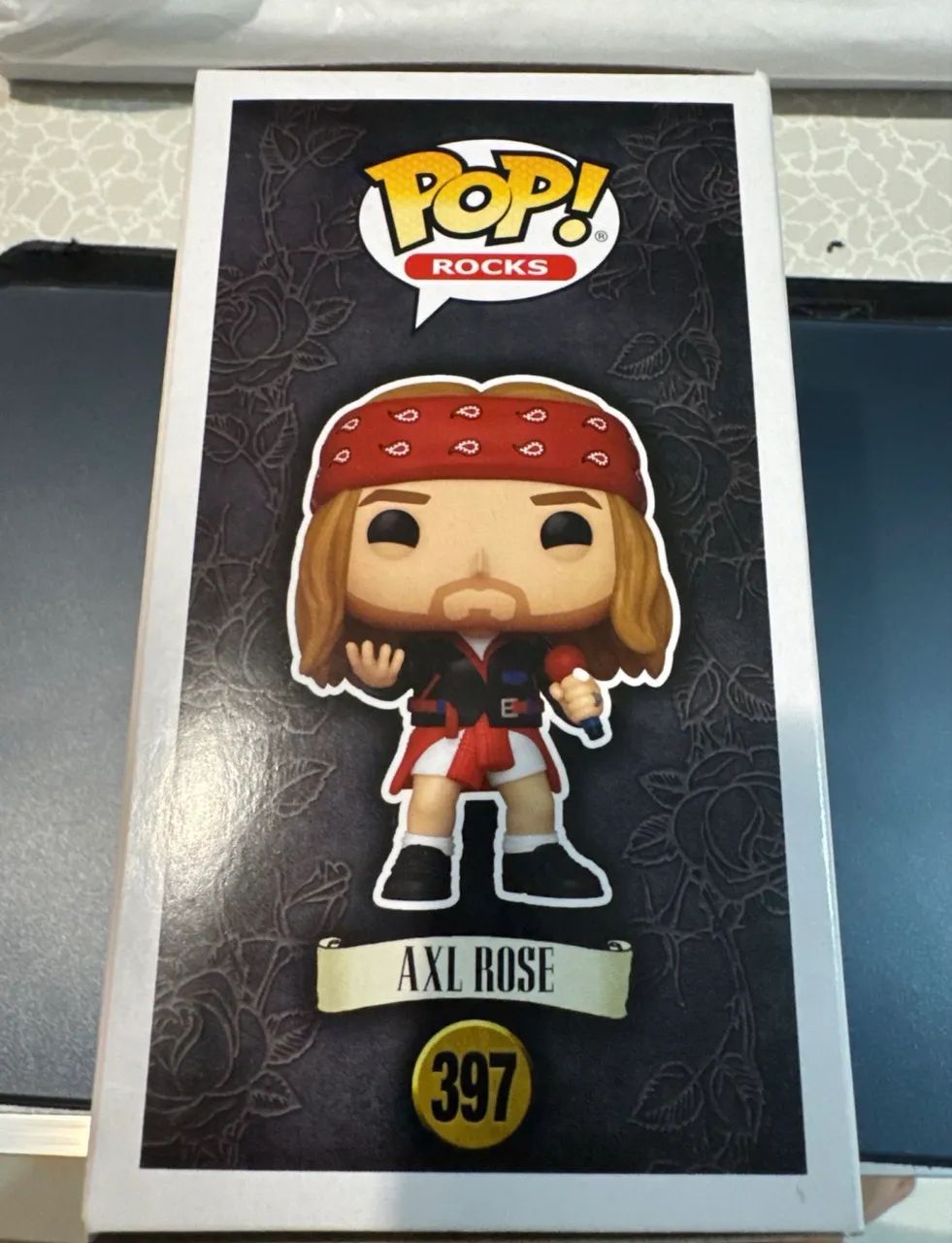 Funko Pop Axl Rose #397 Chase  - Foto 3
