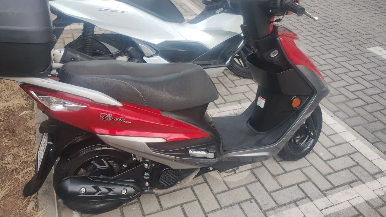 Lindy 125  - Foto 2