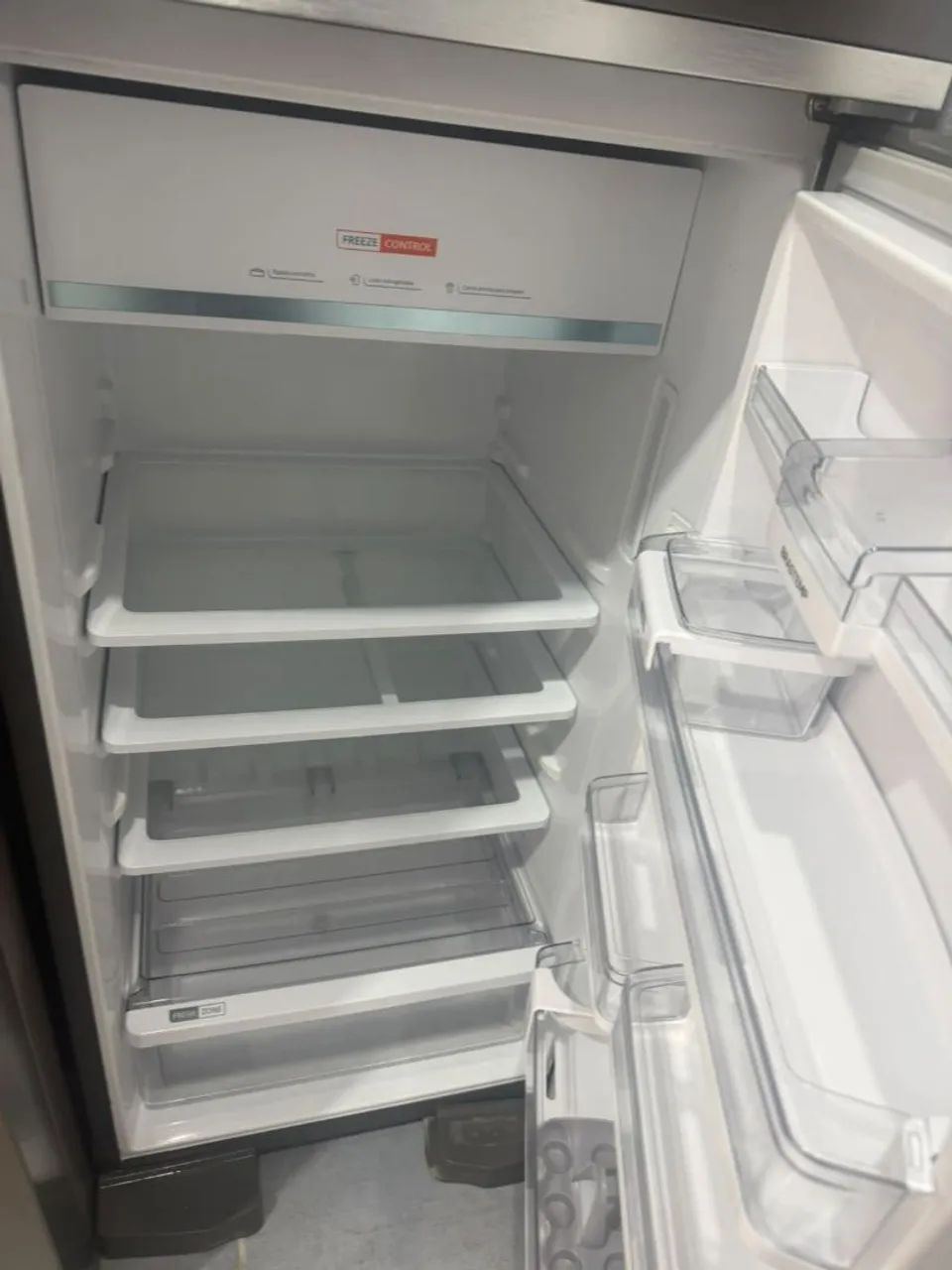 VENDE- SE GELADEIRA FUNCIONANDO  - Foto 4