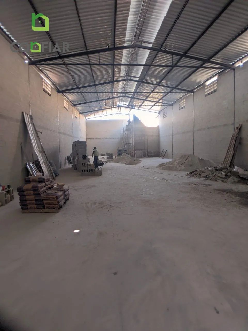 Galpão de 400 m² para Aluguel - Bairro Glória - Foto 4