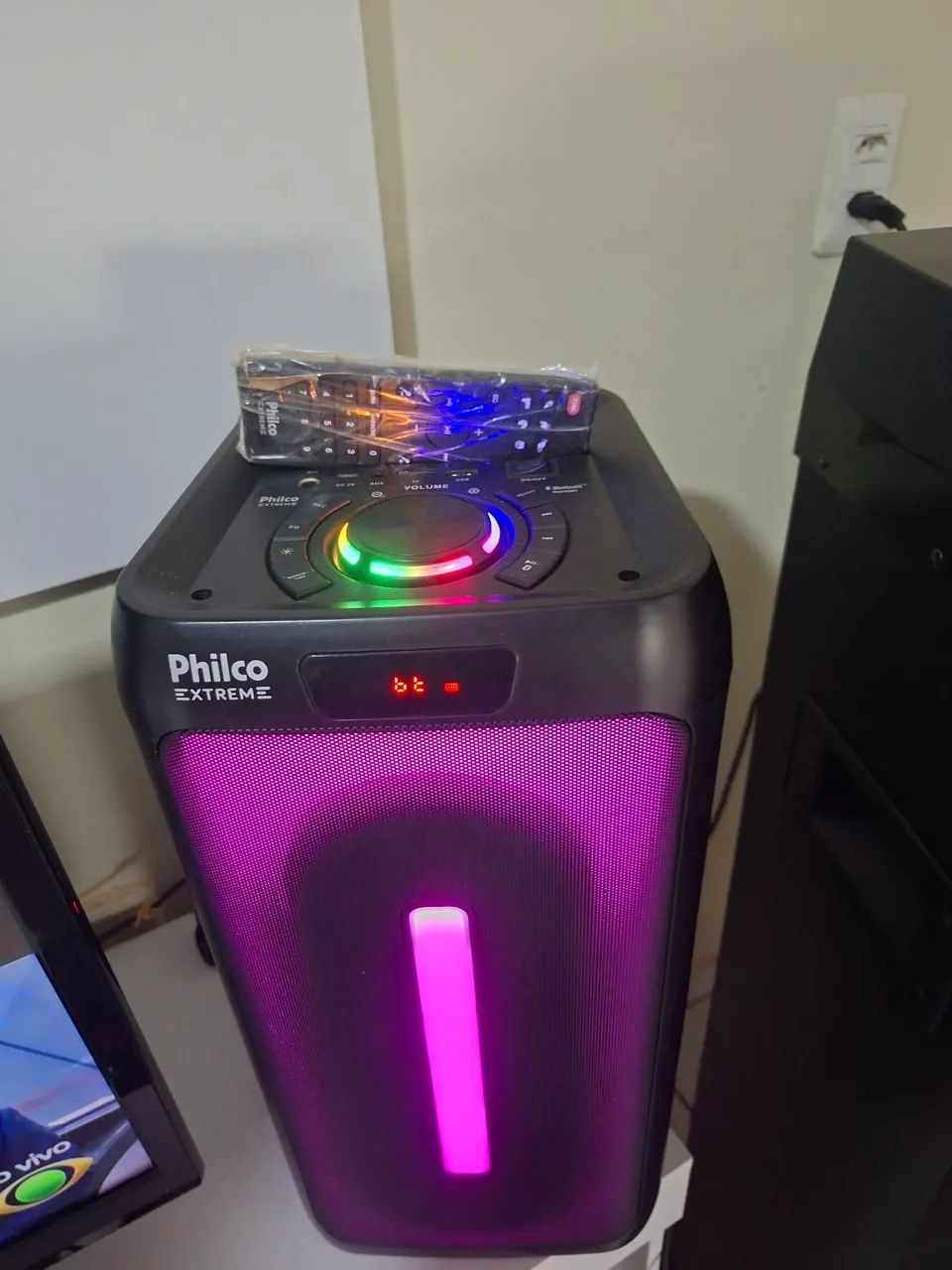 Vendo TV e caixa de som - Foto 2