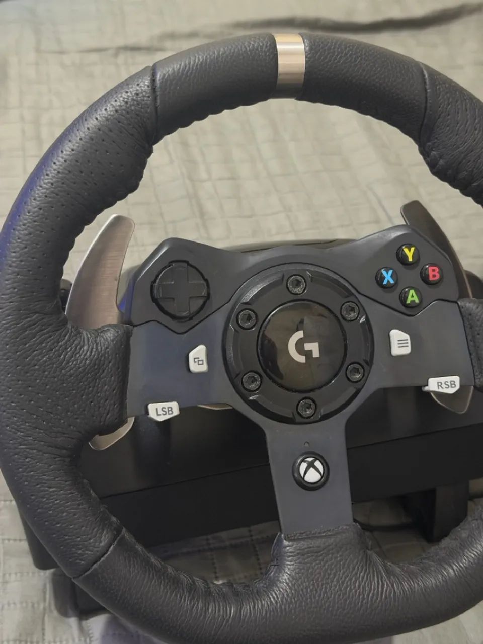 Volante Logitech G920 com Pedais - Compatível com PC e Xbox