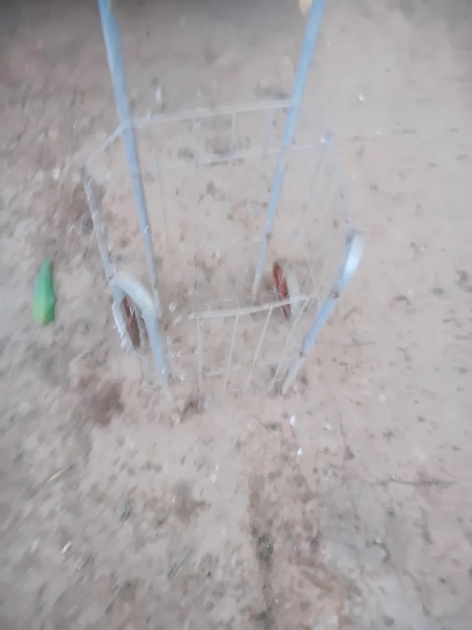 Vende-se carrinho de fazer compras - Foto 2