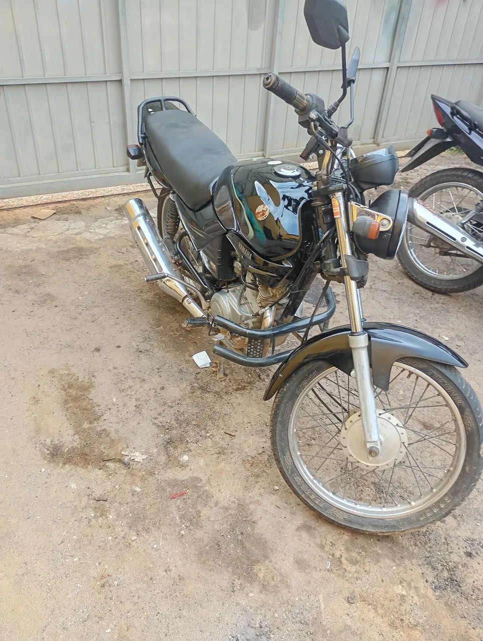 YBR e fan 125  - Foto 3
