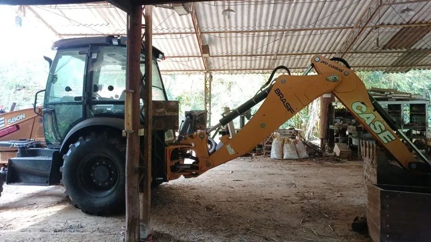 Retroescavadeira  Case 580N  - Foto 3