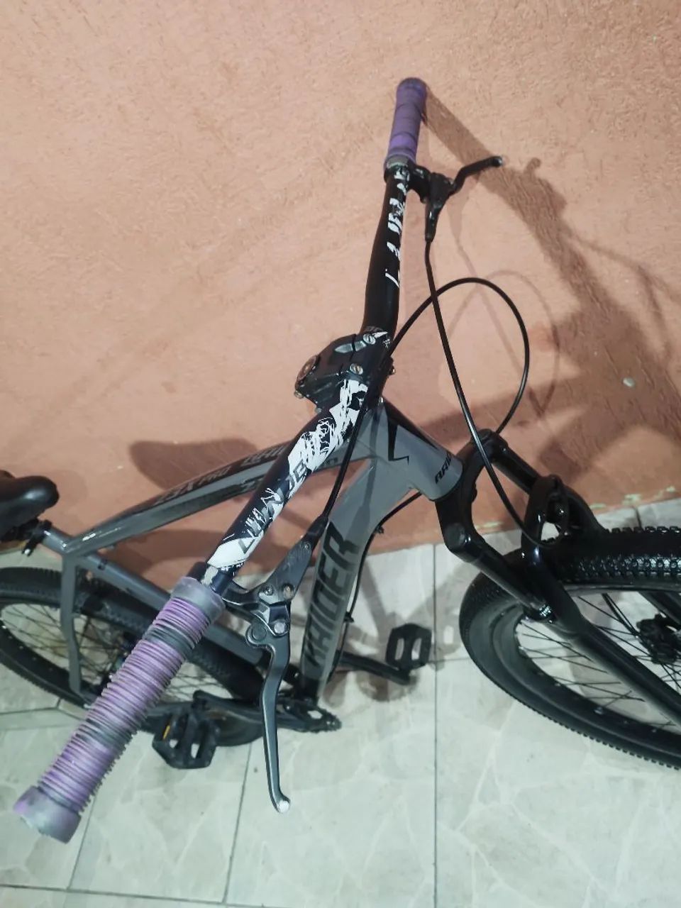 Vendo bicicleta com cubo pro 7 - Foto 2