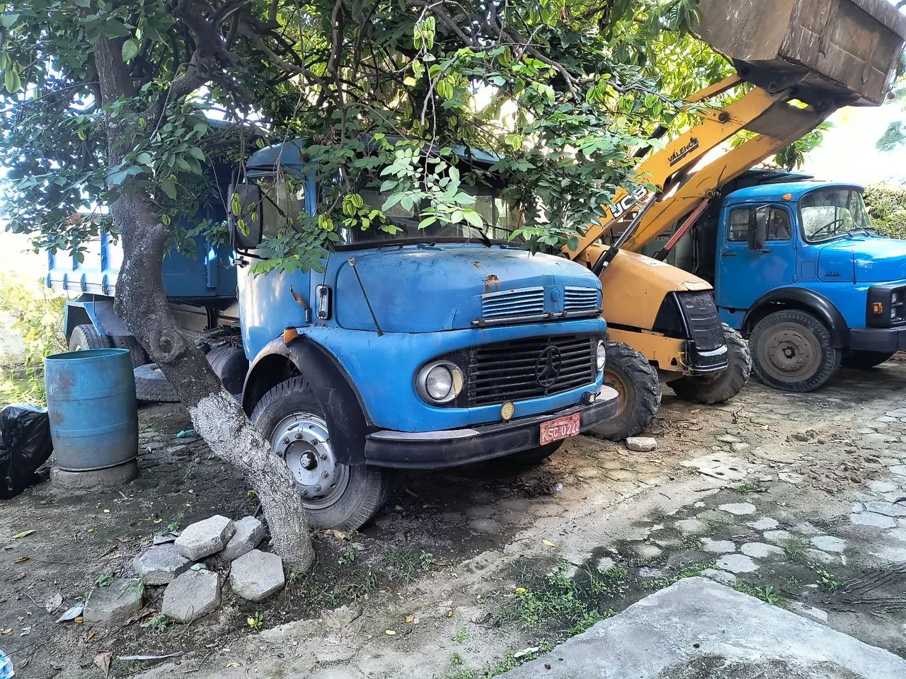 Retroescavadeira JCB mod 3C - Foto 2
