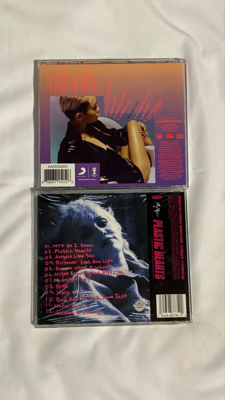 Cds Miley Cyrus - Bangerz (alt cover) e plastic heart - Foto 2
