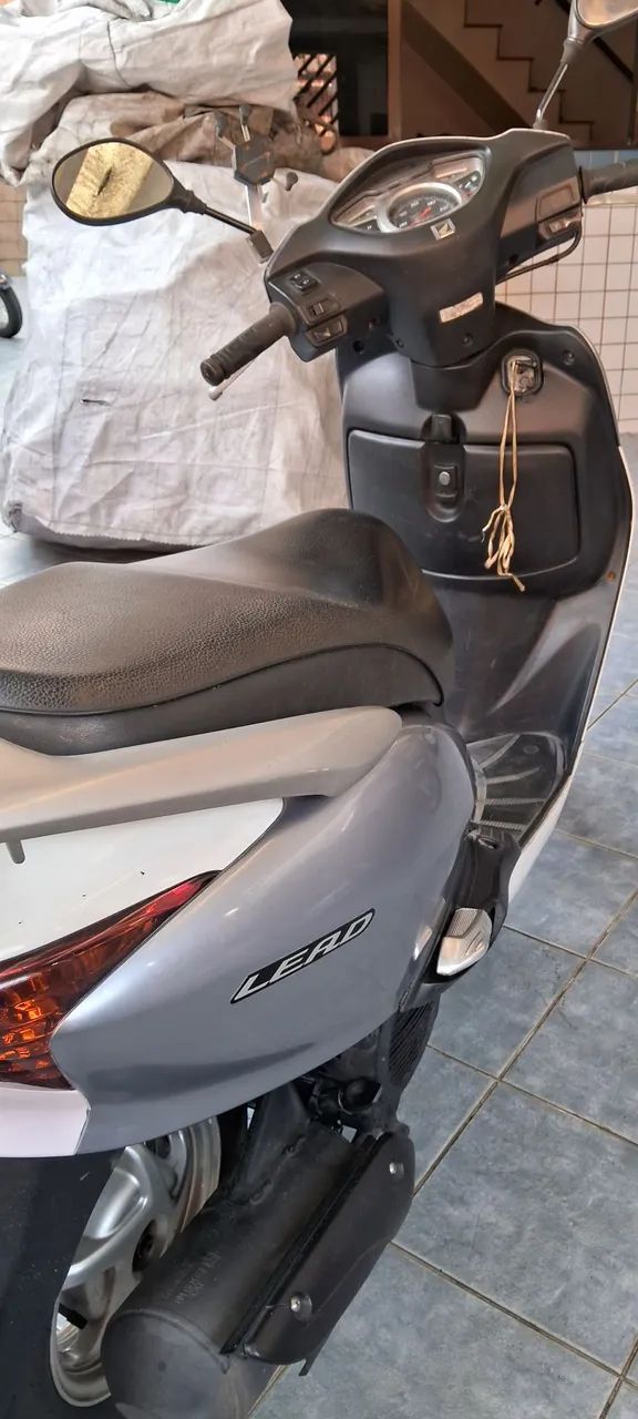 Honda lead  - Foto 3