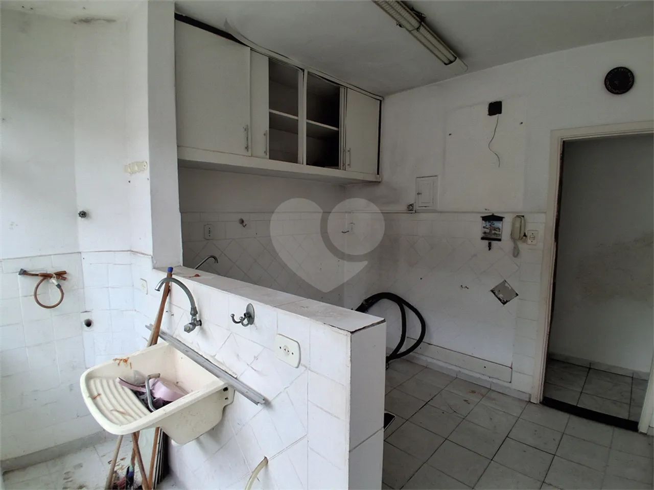Apartamento com 2 quartos à venda em Embaré - SP - Foto 4