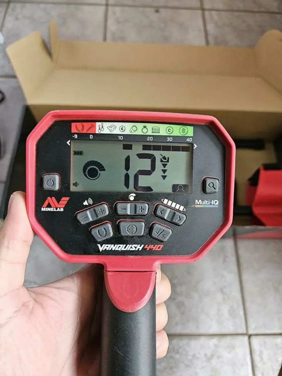 Detector Vanquish 440
