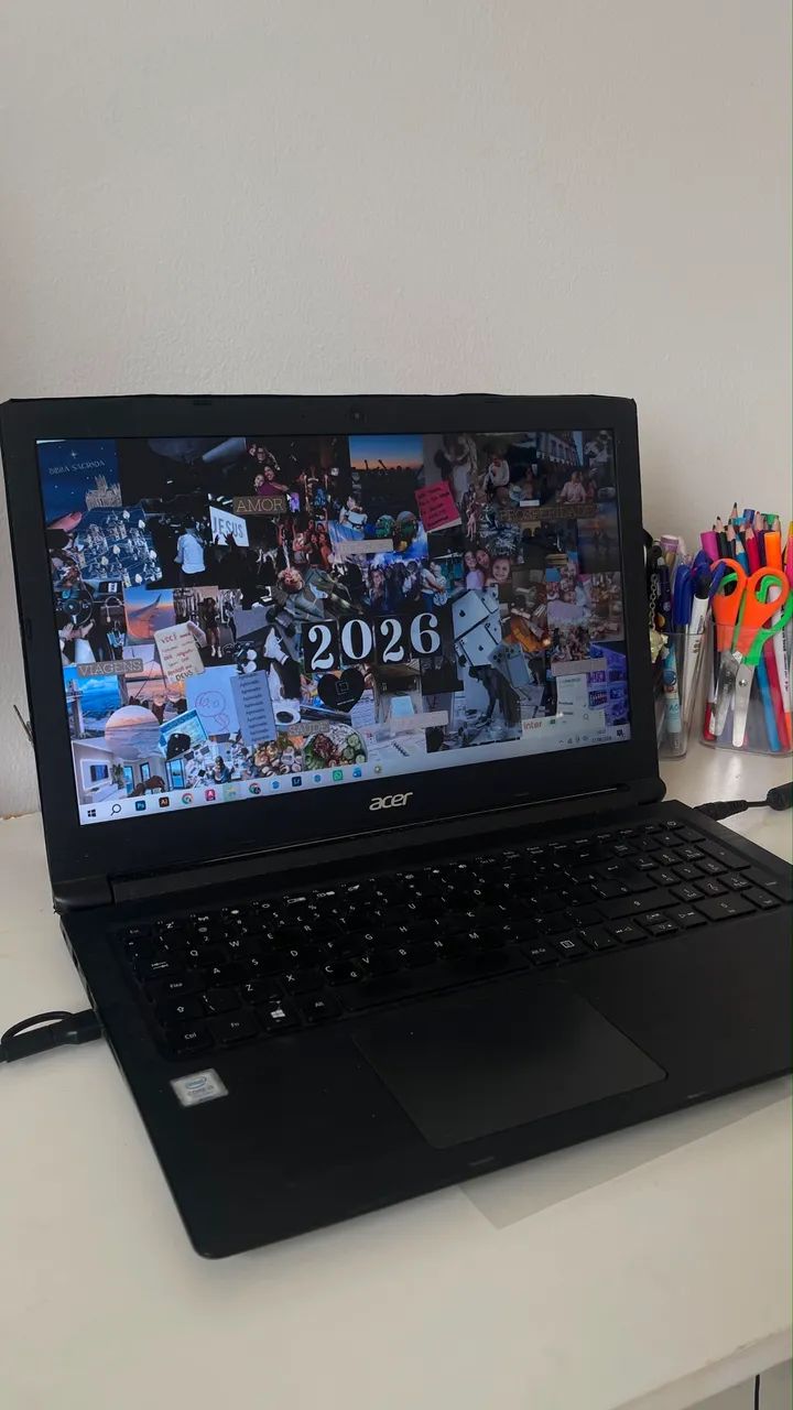 Notebook em ótimo estado, ideal para estudos, trabalho e uso diário.