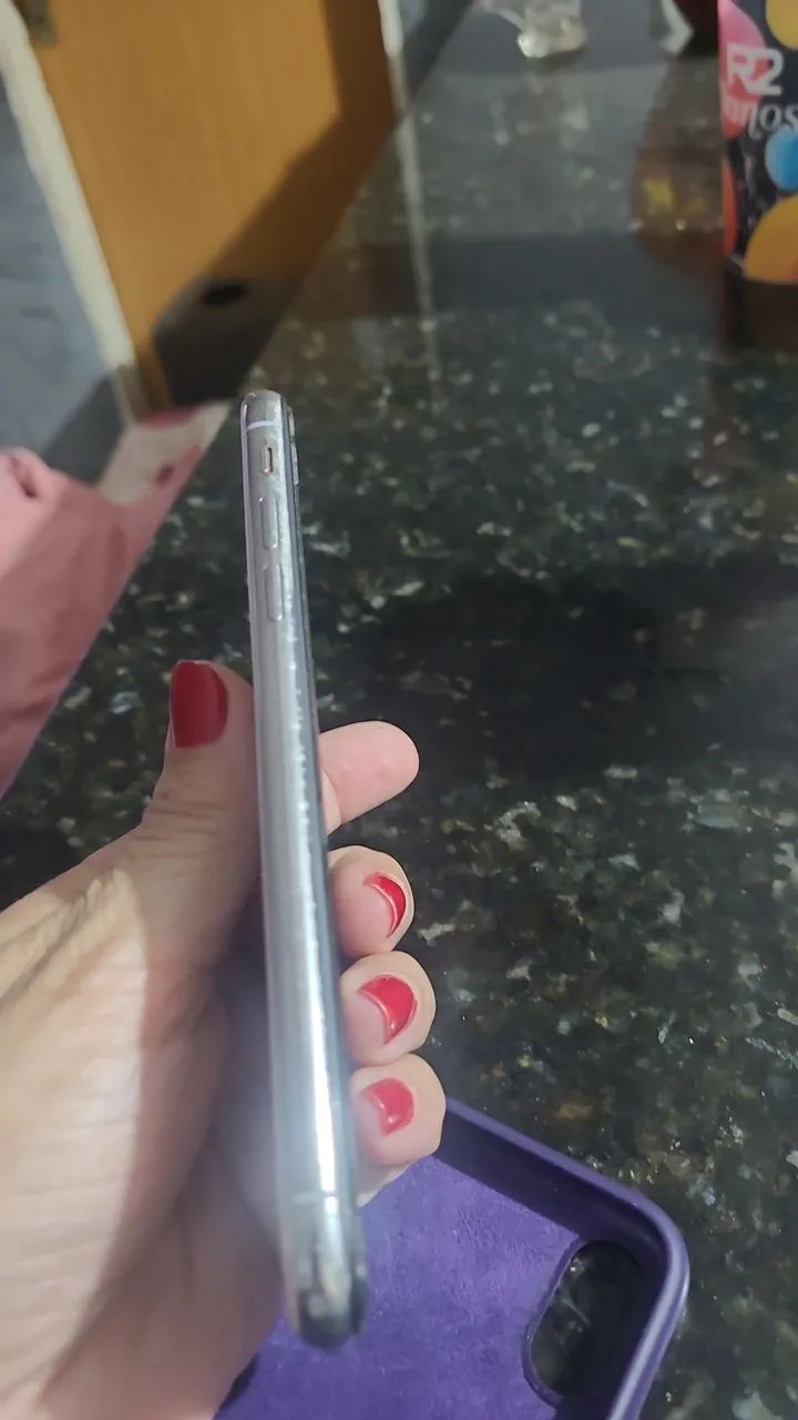 IPhone  