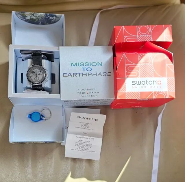 Swatch Moonswatch Mission To Earthphase New (Usado) - Foto 2