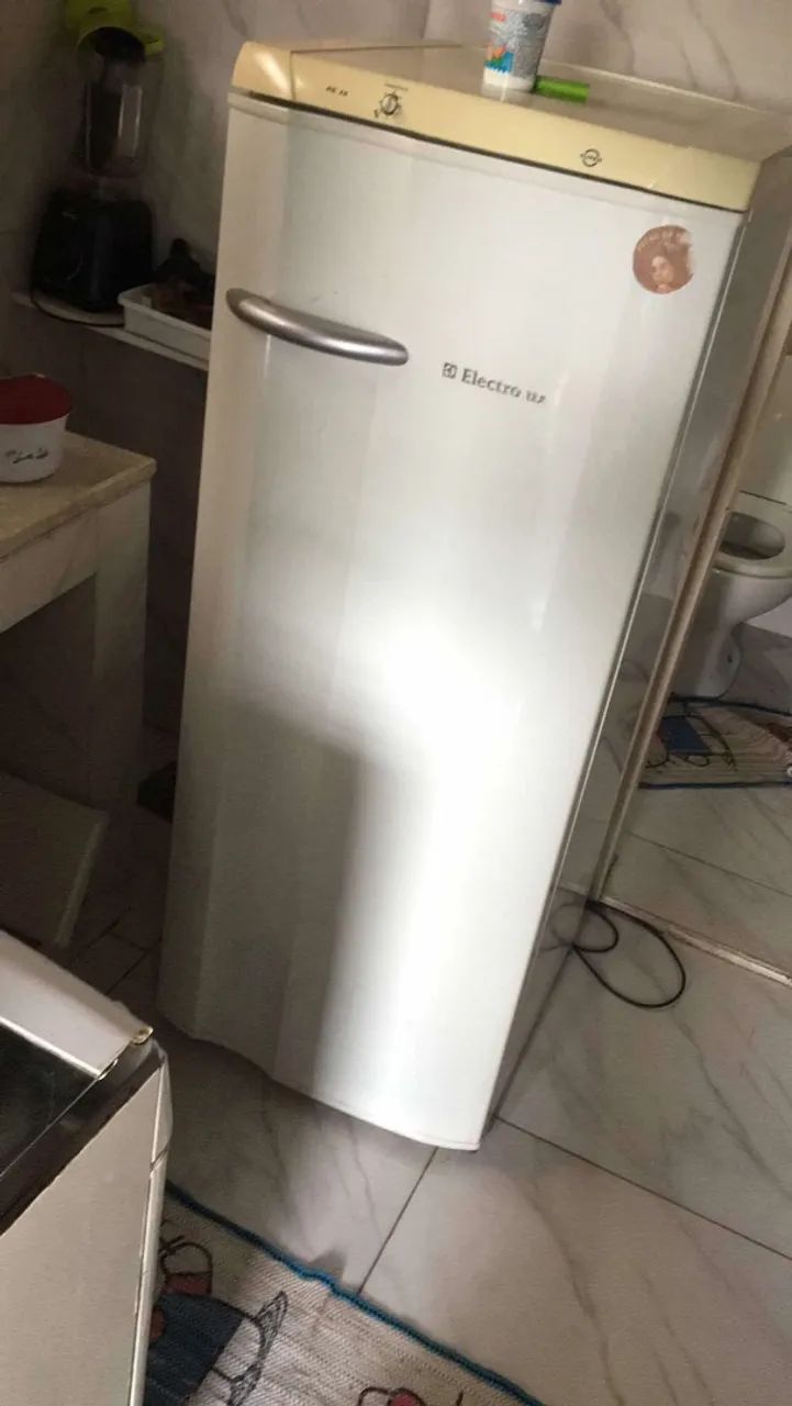 Vendo geladeira?