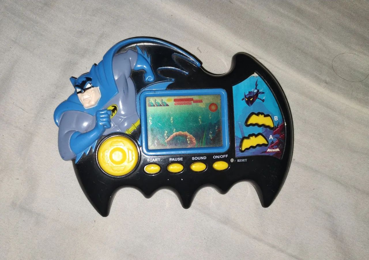 mini game portátil do Batman (DC Comics)