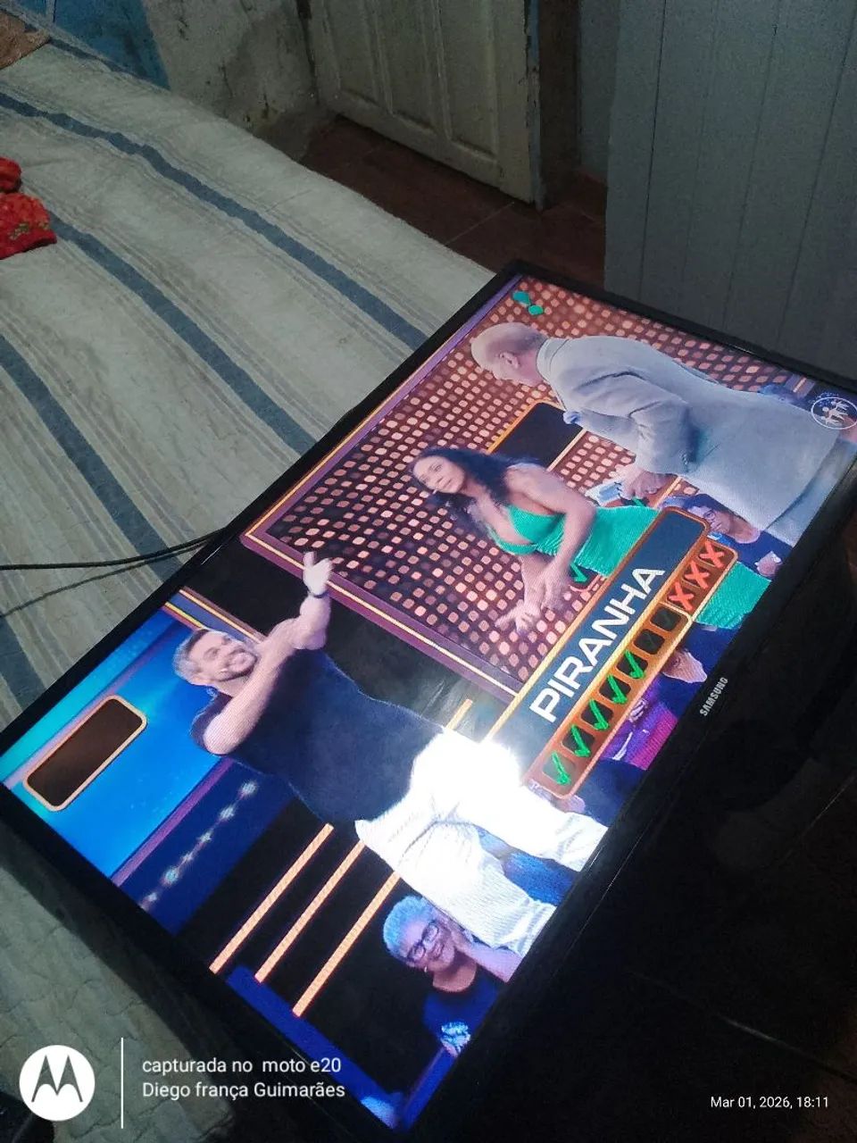 Tv 32 polegadas Samsung 550 reais - Foto 2