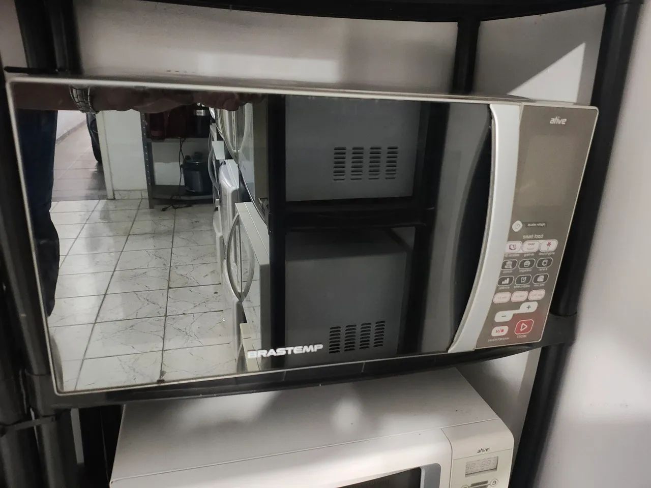 Micro-ondas Brastemp 38 Litros função gratinar 